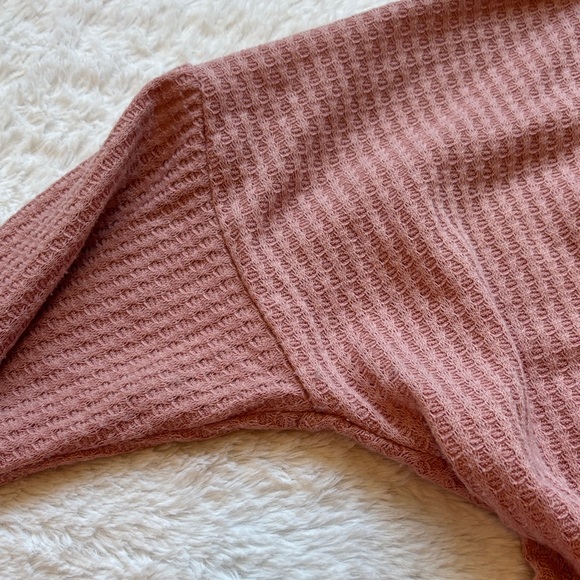 Women's Mauve Waffle Peplum Top - Picture 6 of 9